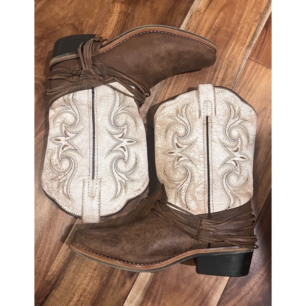 Dan Post DPC3911 Women's 4.5 D Brown Distressed Leather Fringe Western Boots